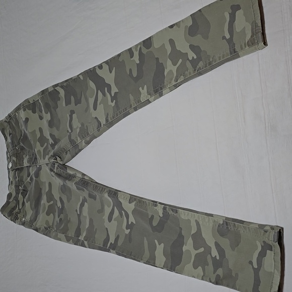 Seven 7 High High Rise Skinny Camouflage Jeans - Size 4 (Wiaist 26 inches) - Picture 3 of 13